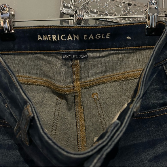 AMERICAN EAGLE Women's Distressed Dark Wash Skinny Jean (NWOT)￨Size US 4 - Picture 14 of 15